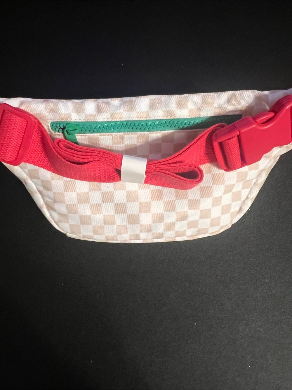 NWOT Benefit Checkered Cream Cosmetic Pouch with Green Zipper and Pink Logo - Picture 5 of 6